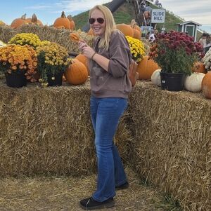 Meet your Posher, Riana